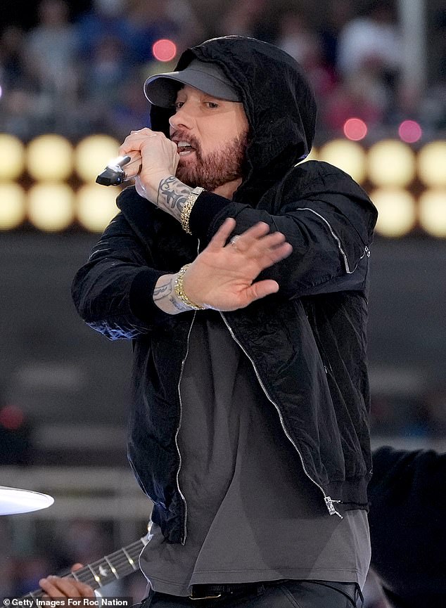 Super Bowl Halftime Show: 73,5 Millionen neue Einheiten folgen auf Eminems Auftritt bei der Super Bowl Halftime Show am 13. Februar 2022