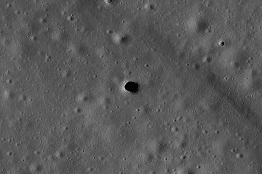 Japans SELENE/Kaguya Terrain Camera und Multiband Imager haben die alte Vulkanregion des Mondes namens Marius Hills aufgenommen.